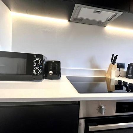 Two Bedrooms Exquisite En-Suite Apartment Deansgate Manchester Ngoại thất bức ảnh
