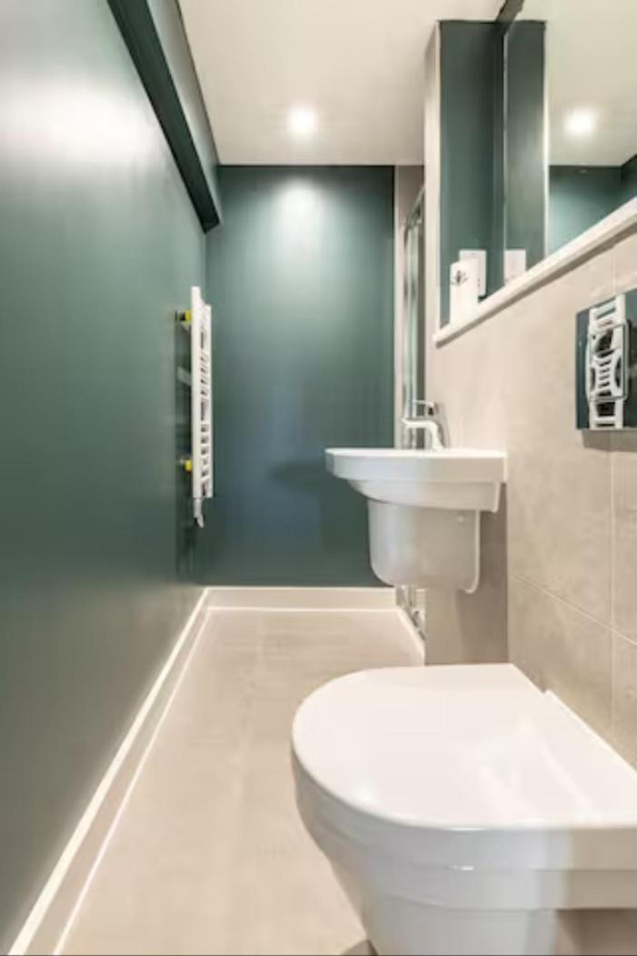 Two Bedrooms Exquisite En-Suite Apartment Deansgate Manchester Ngoại thất bức ảnh